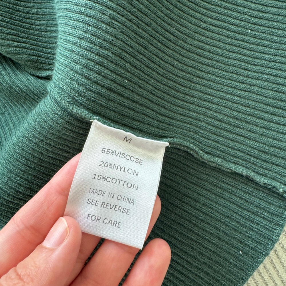 Emerald green bodycon wrap skirt - Picture 3 of 4
